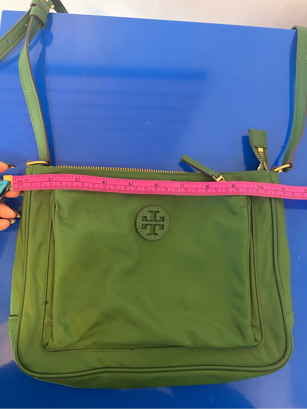 Tory Burch Olive Green Nylon Crossbody with Gold Hardware - Picture 3 of 7
